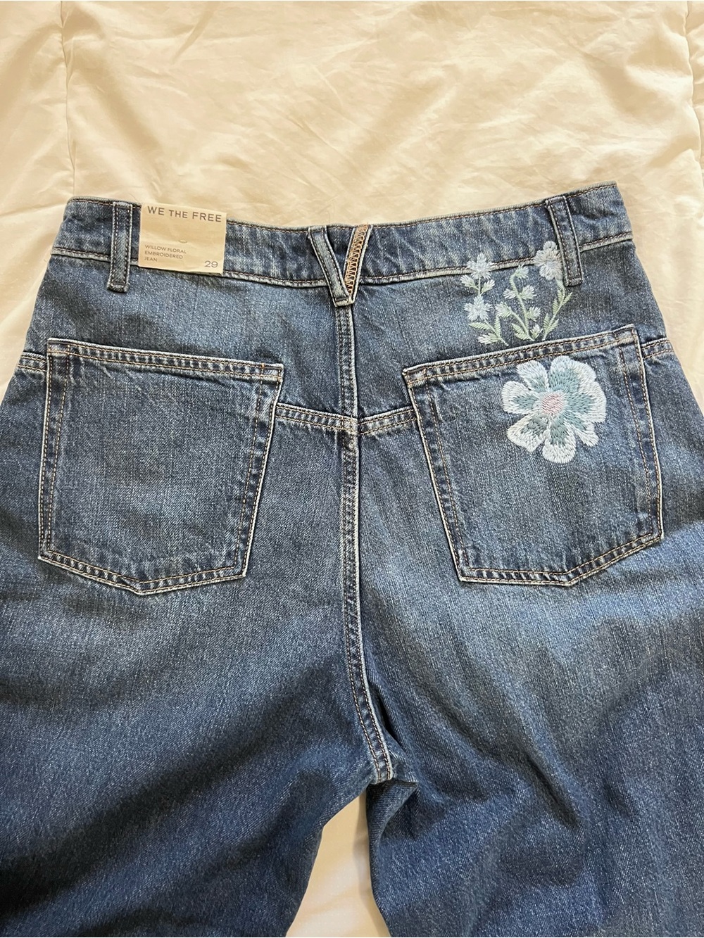 NWT Free People Willow Floral forget me not Embroidered jeans w 29 we the free - Picture 6 of 16